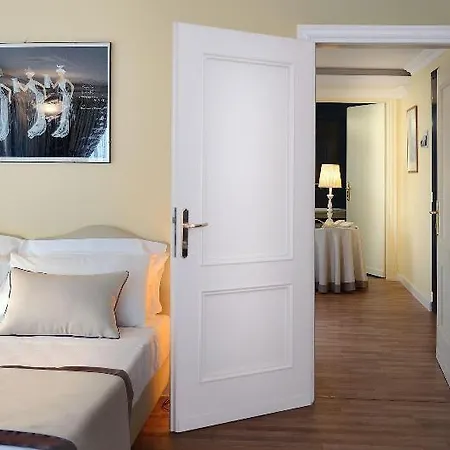 Grand Ambasciatori Hotell 3*
