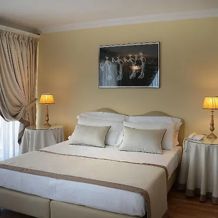 Hotel Grand Ambasciatori 3*